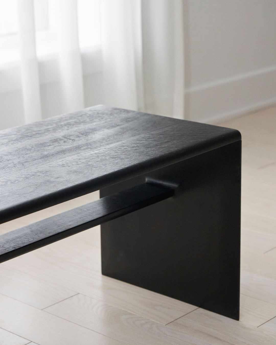 PIQUÉ Low Table